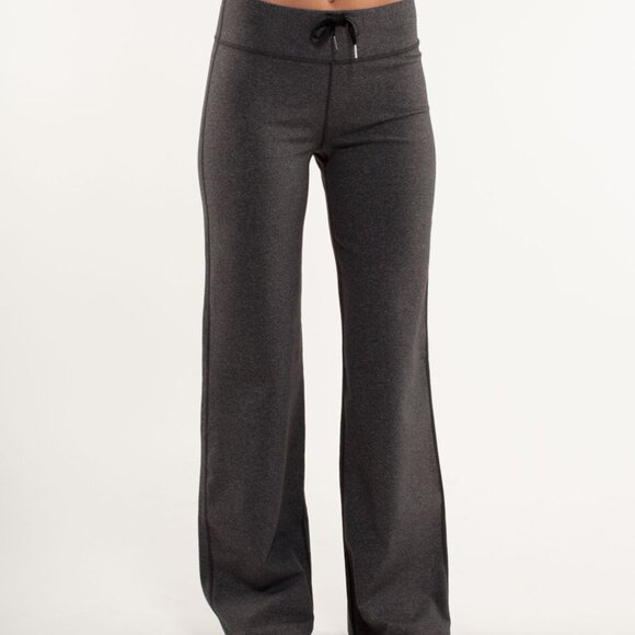 lululemon athletica Pants - Lululemon Relaxed Fit Pant Heathered Black SIZE 6